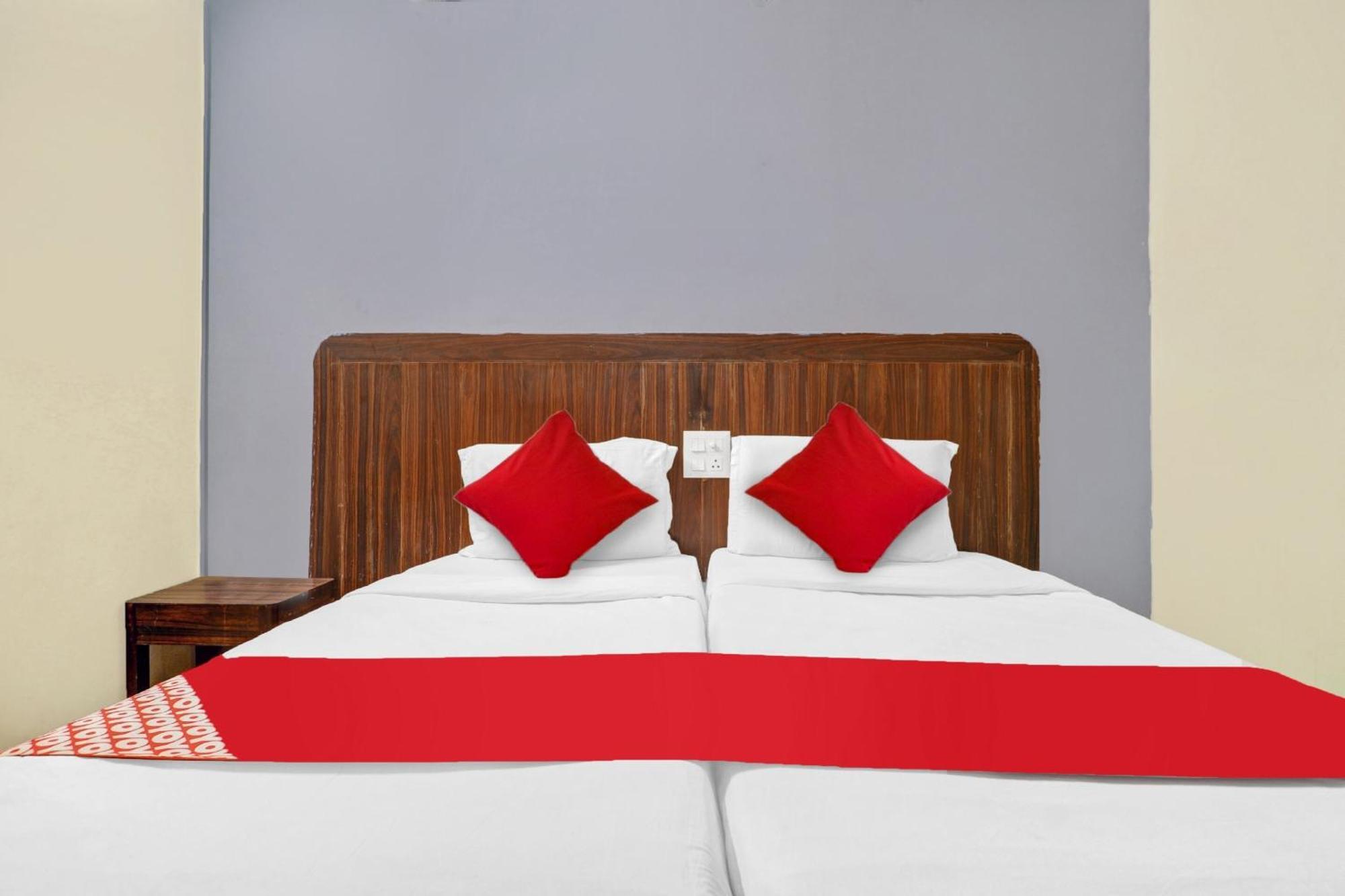 Hotel O Hrr Hotels Near Paradise Circle Secundurabad Εξωτερικό φωτογραφία