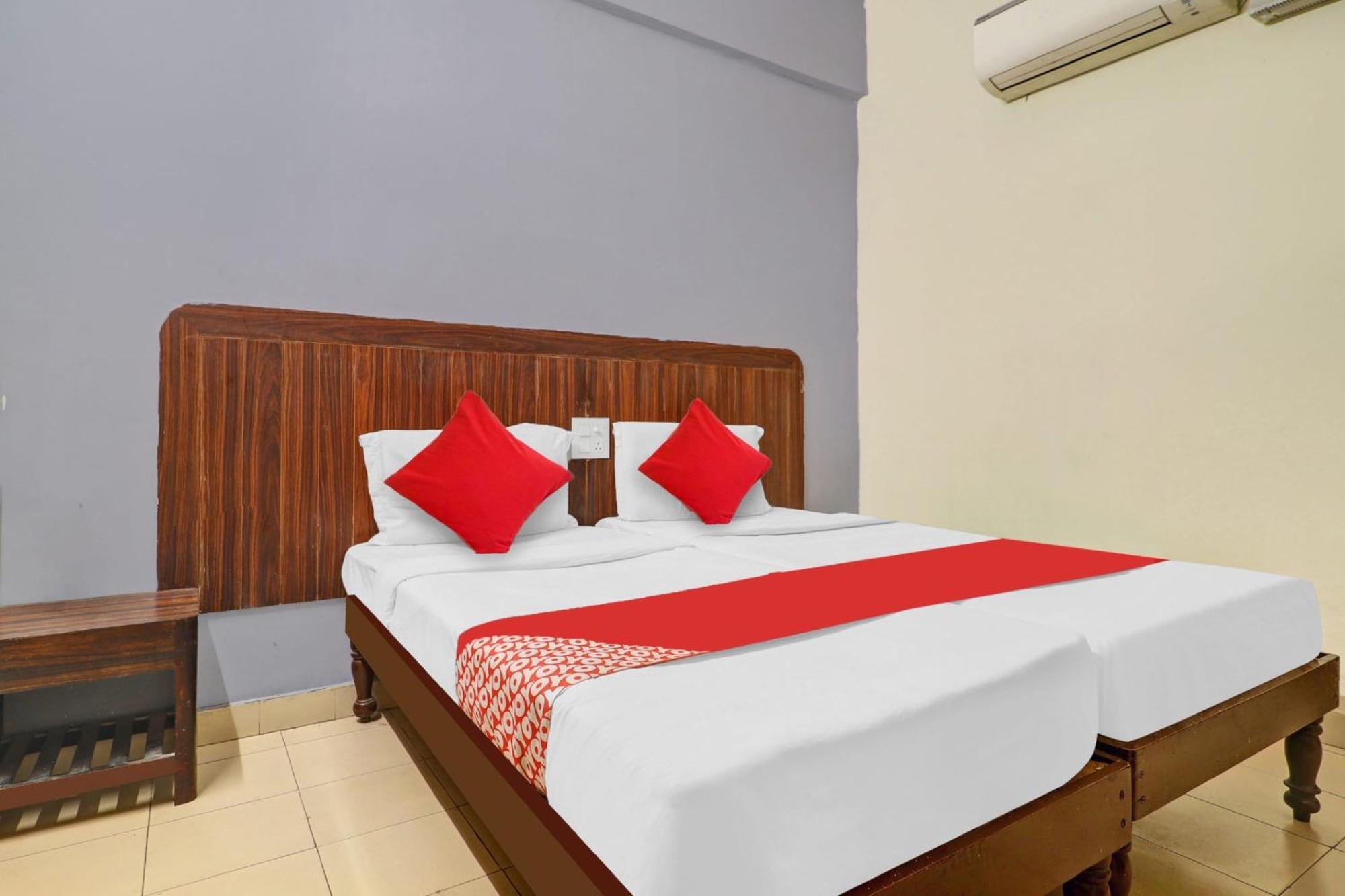 Hotel O Hrr Hotels Near Paradise Circle Secundurabad Εξωτερικό φωτογραφία